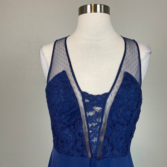 Aidan Mattox Blue Lace Evening Gown Size 6 Sheer Back Sleeveless Long Dress - Picture 6 of 11